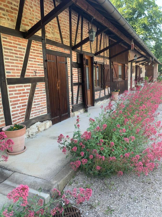 La Ferme D'Aristide Bed and Breakfast Saillenard Buitenkant foto